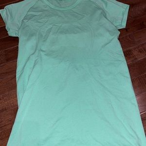 Lululemon swiftly short sleeve